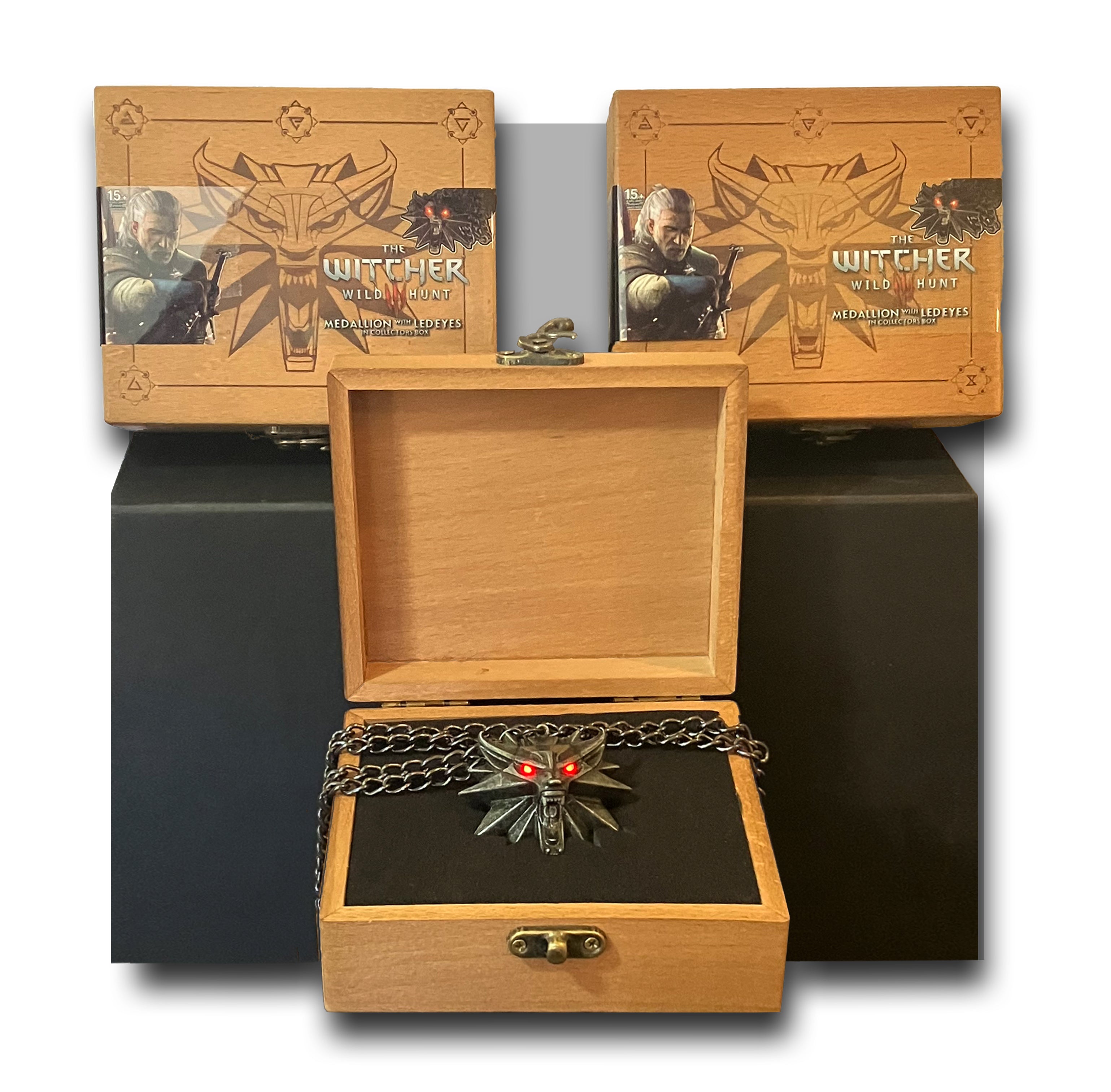 The Witcher White Wolf wooden gift box with glowing eyes wolf pendant