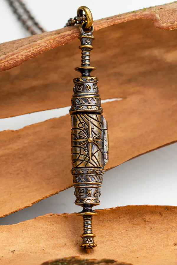 Elders Scrolls Skyrim Hinged Necklace