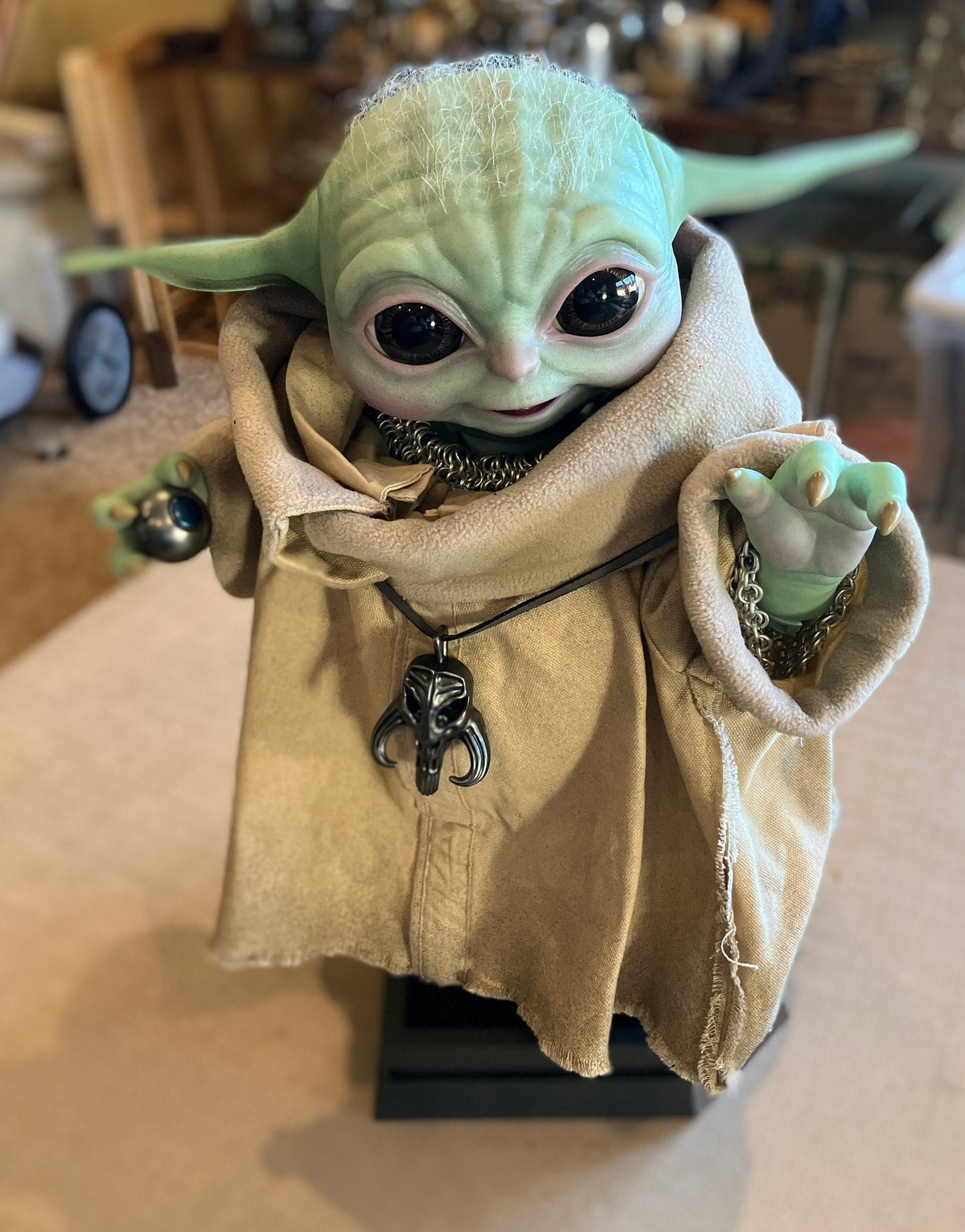 Hot Toys LMS013 1:1  Grogu with Beskar Chainmaille Tunic Star Wars